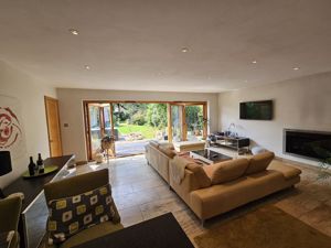 Photo 31- click for photo gallery